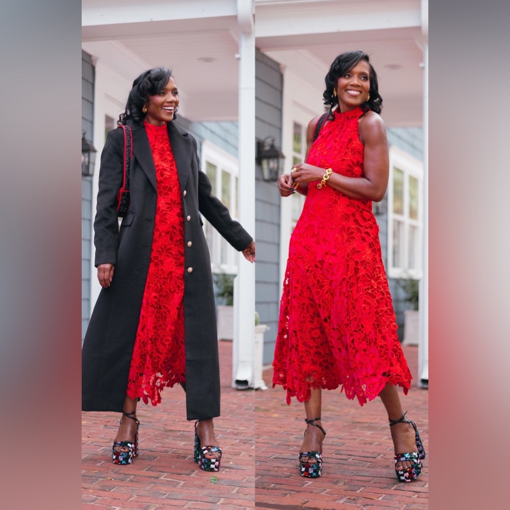 BOSTON PROPER
Mock Neck Velvet Lace Midi Dress
Excellent condition. Worn once - Picture 4 of 13